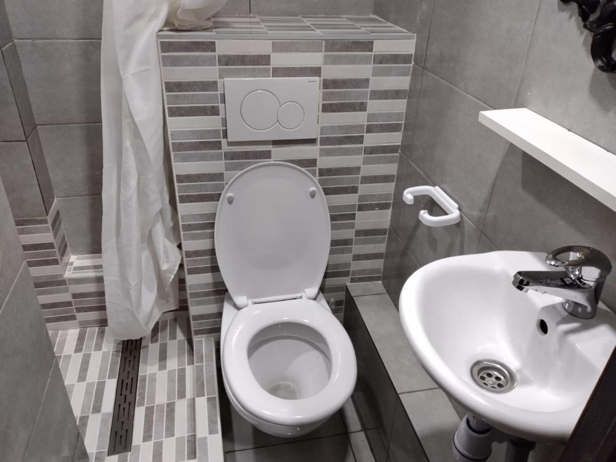 Hotel La Potiniere Schaerbeek Екстер'єр фото